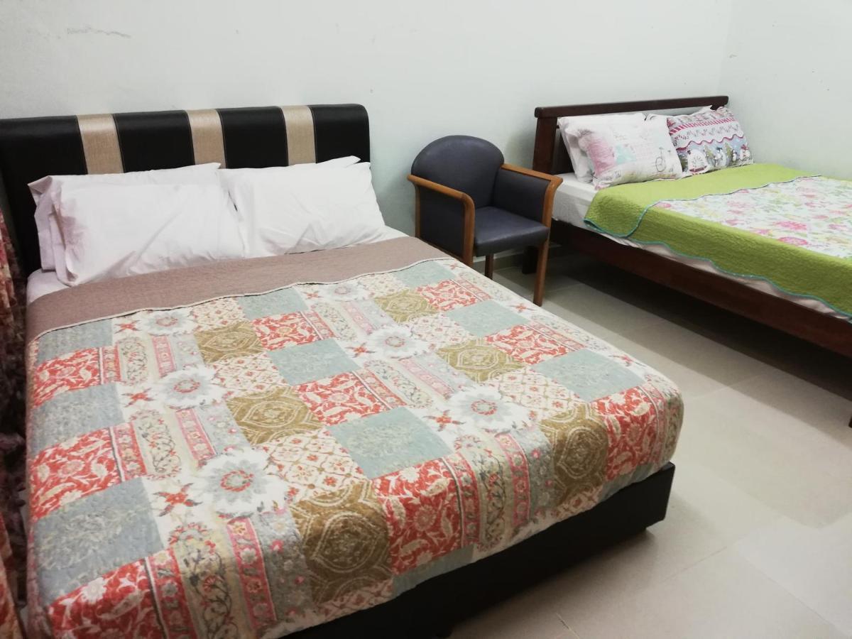 Daisyinn Budget Hotel Kuala Terengganu Кампонг Гонг Бадак Экстерьер фото